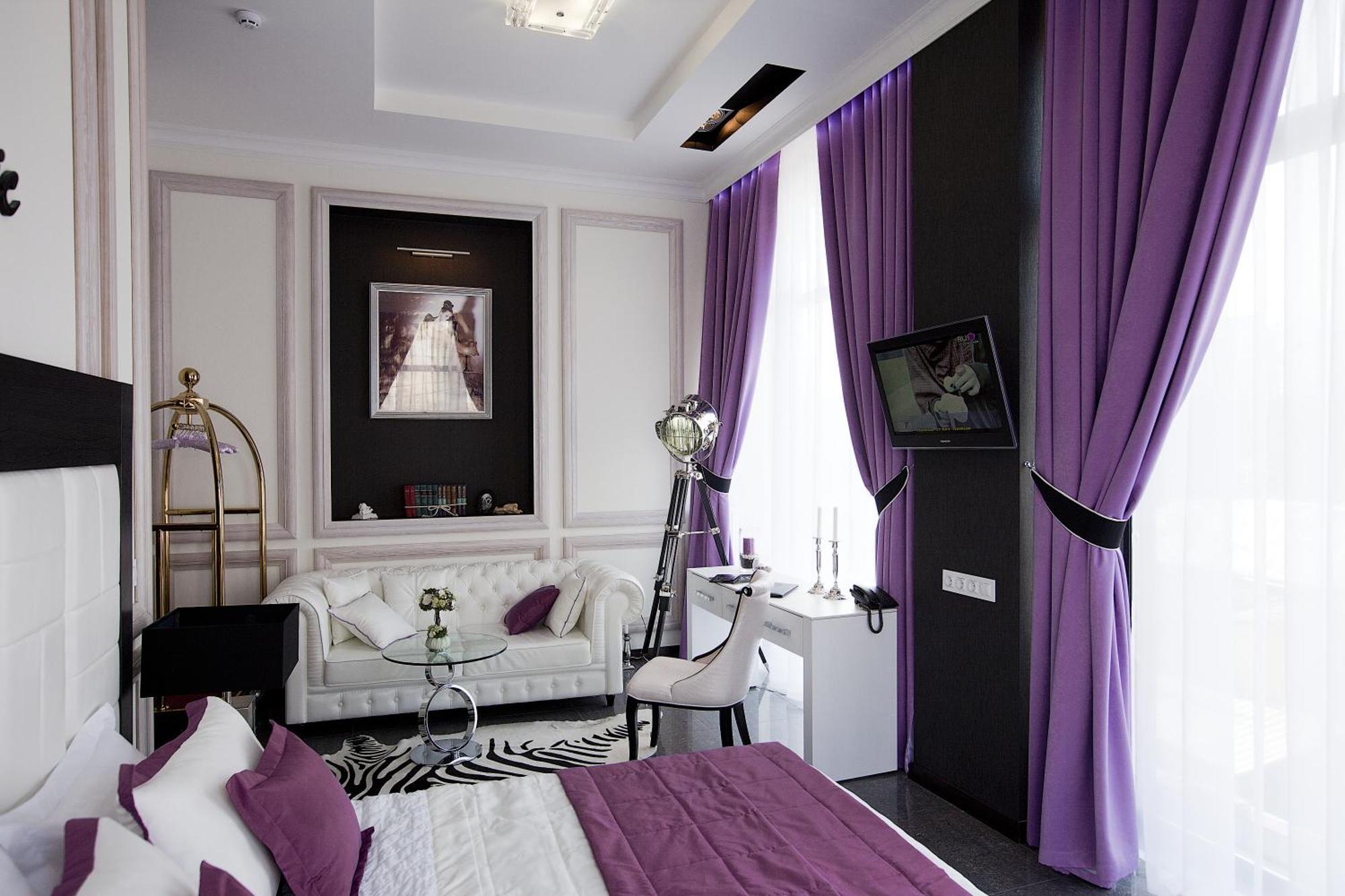 Mirax Boutique Hotel Charkiv Exteriör bild
