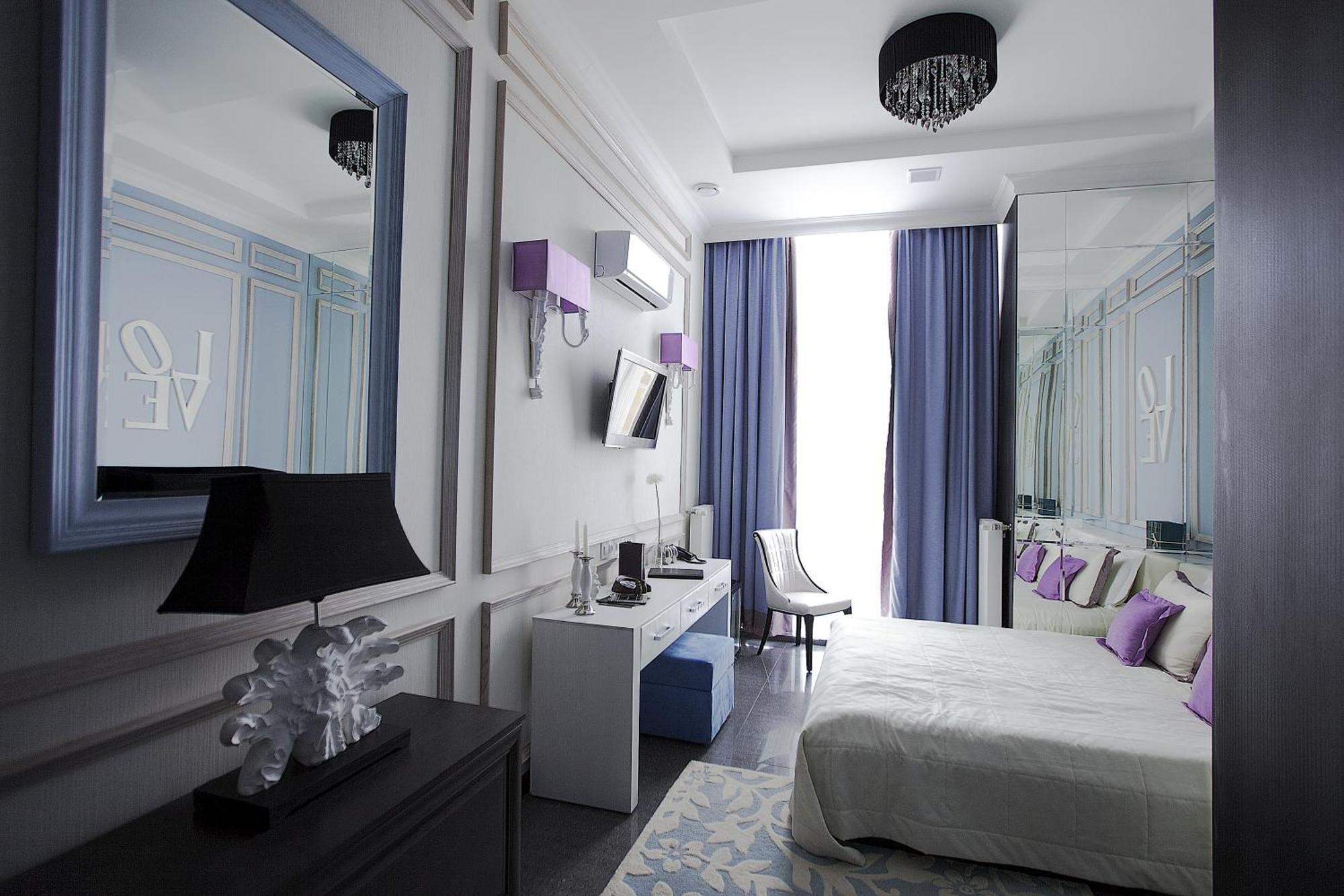 Mirax Boutique Hotel Charkiv Exteriör bild